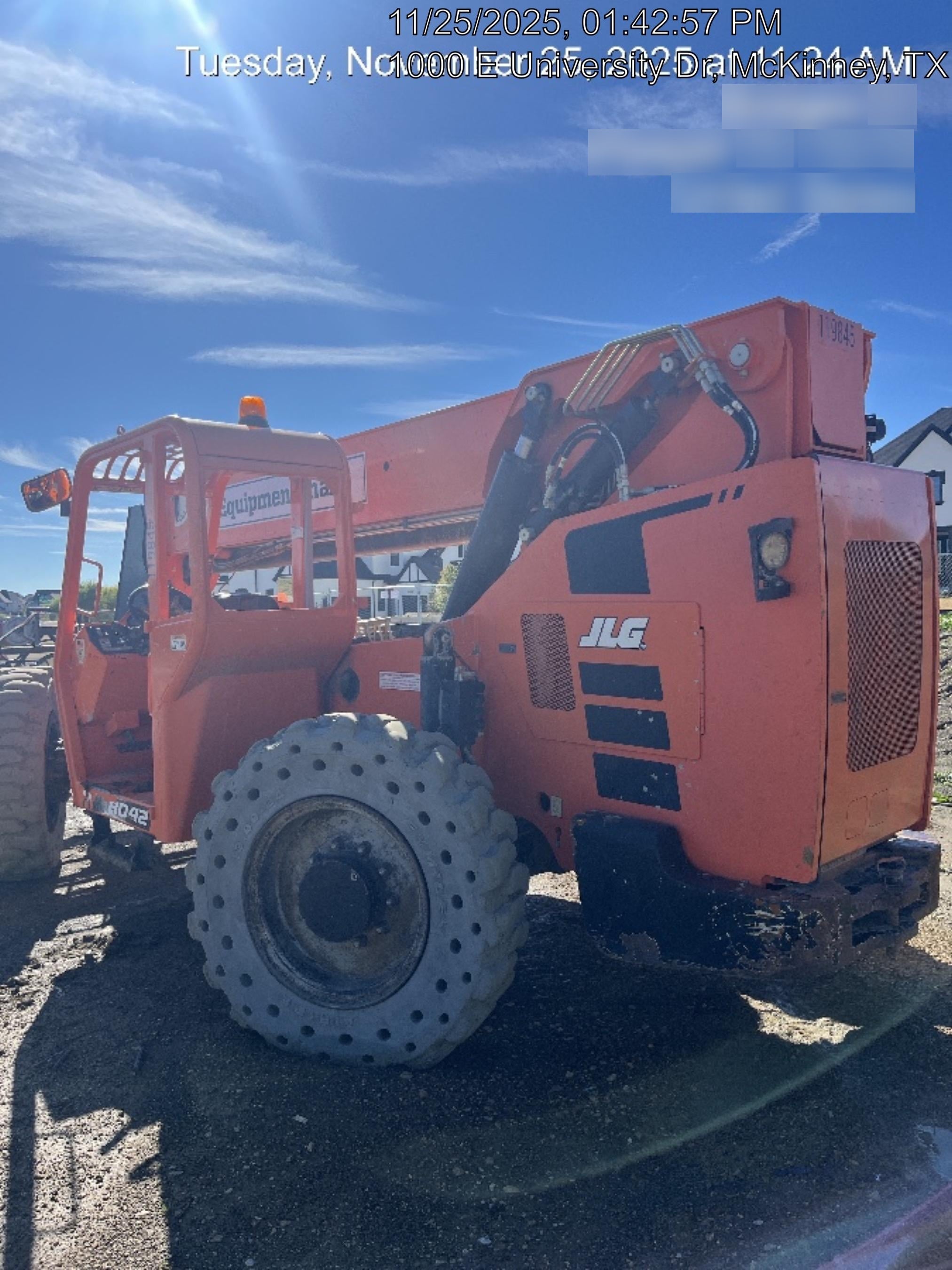 2021 SKYTRAK 8042