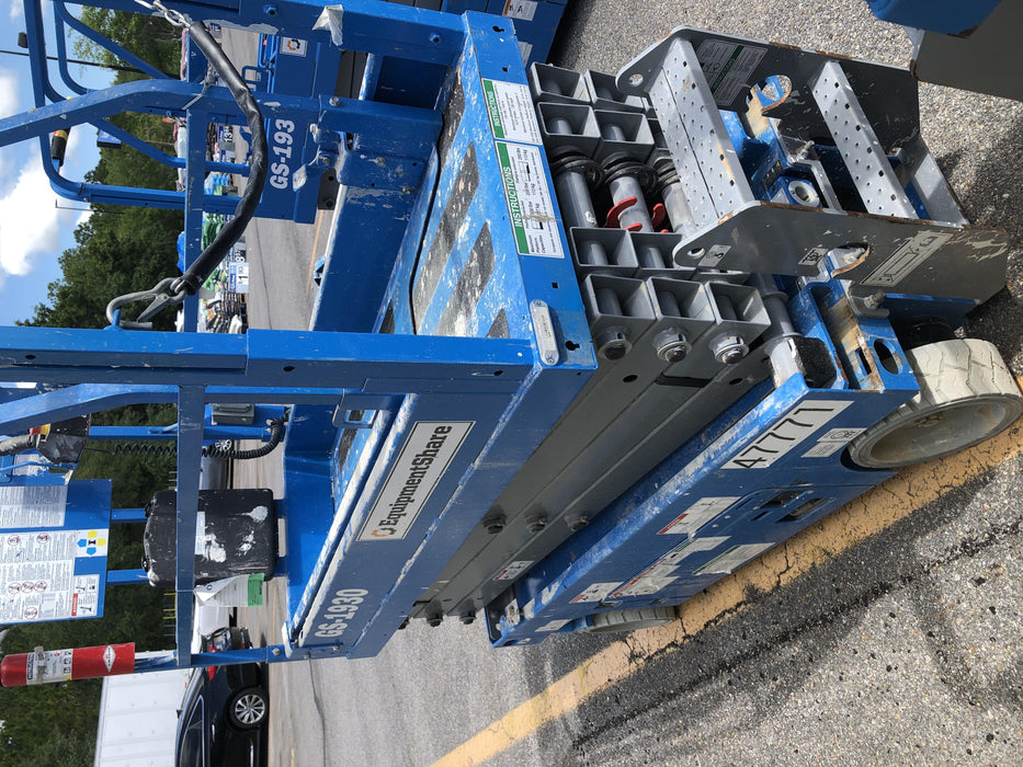 2019 Genie GS-1930 Fixed Rails with Chain Entry