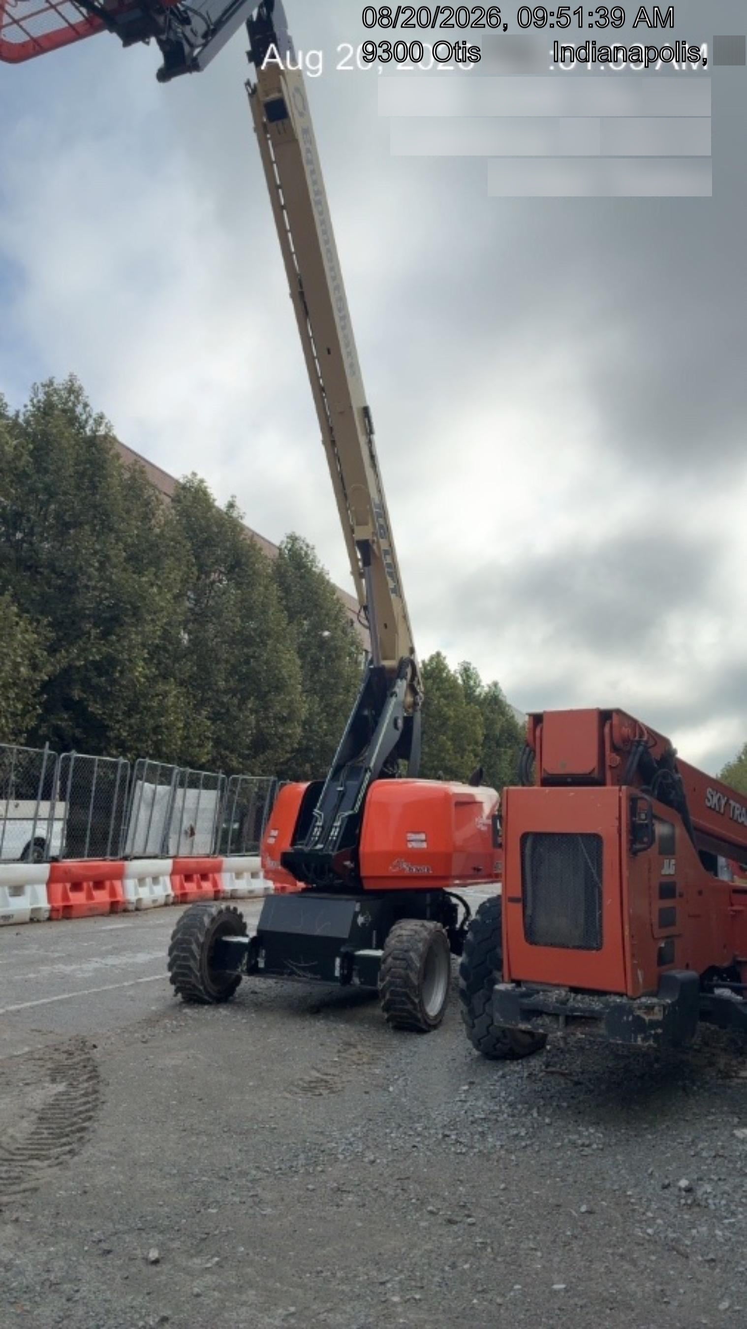 2025 JLG 660SJ