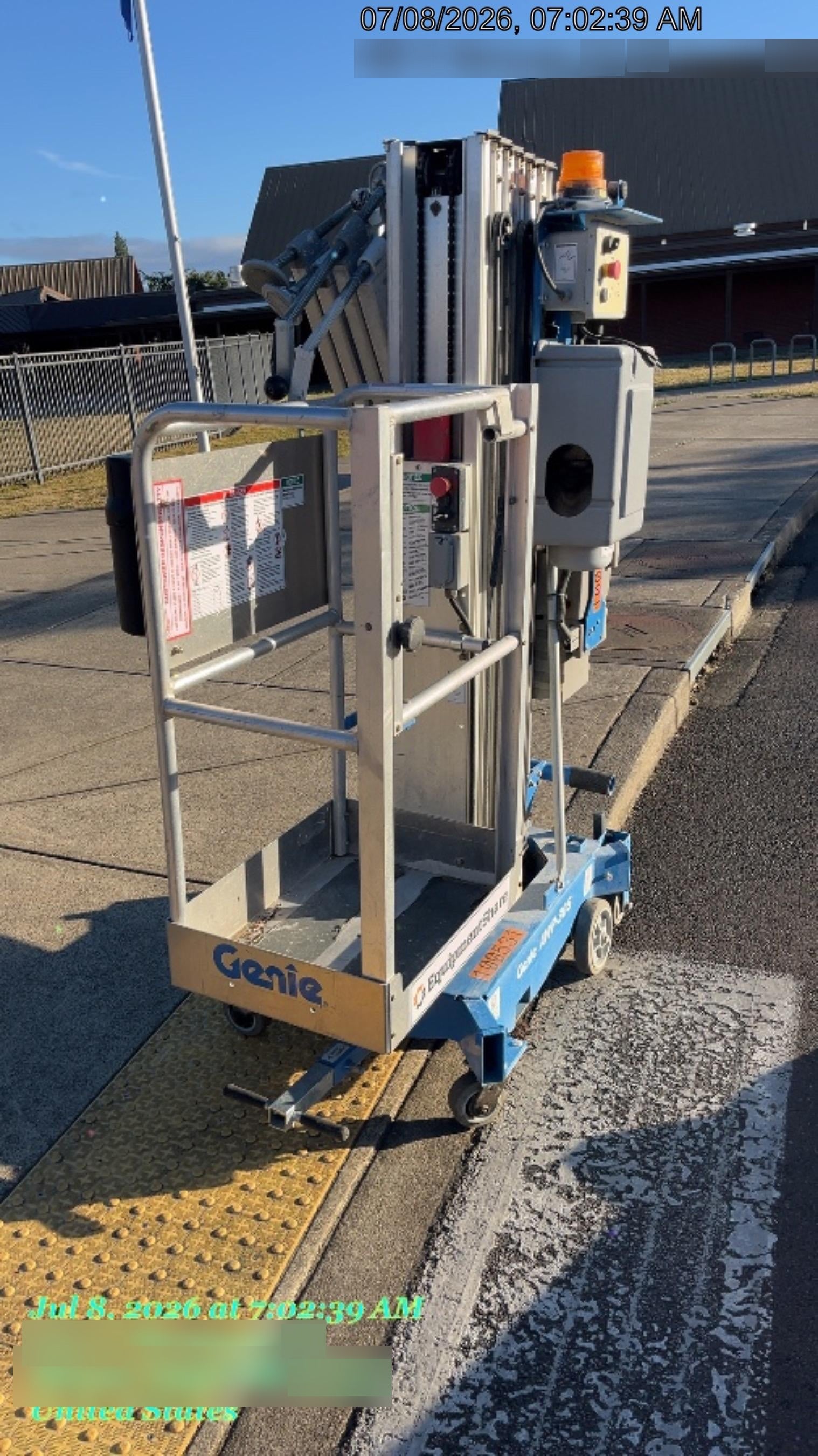 2020 GENIE AWP-30S