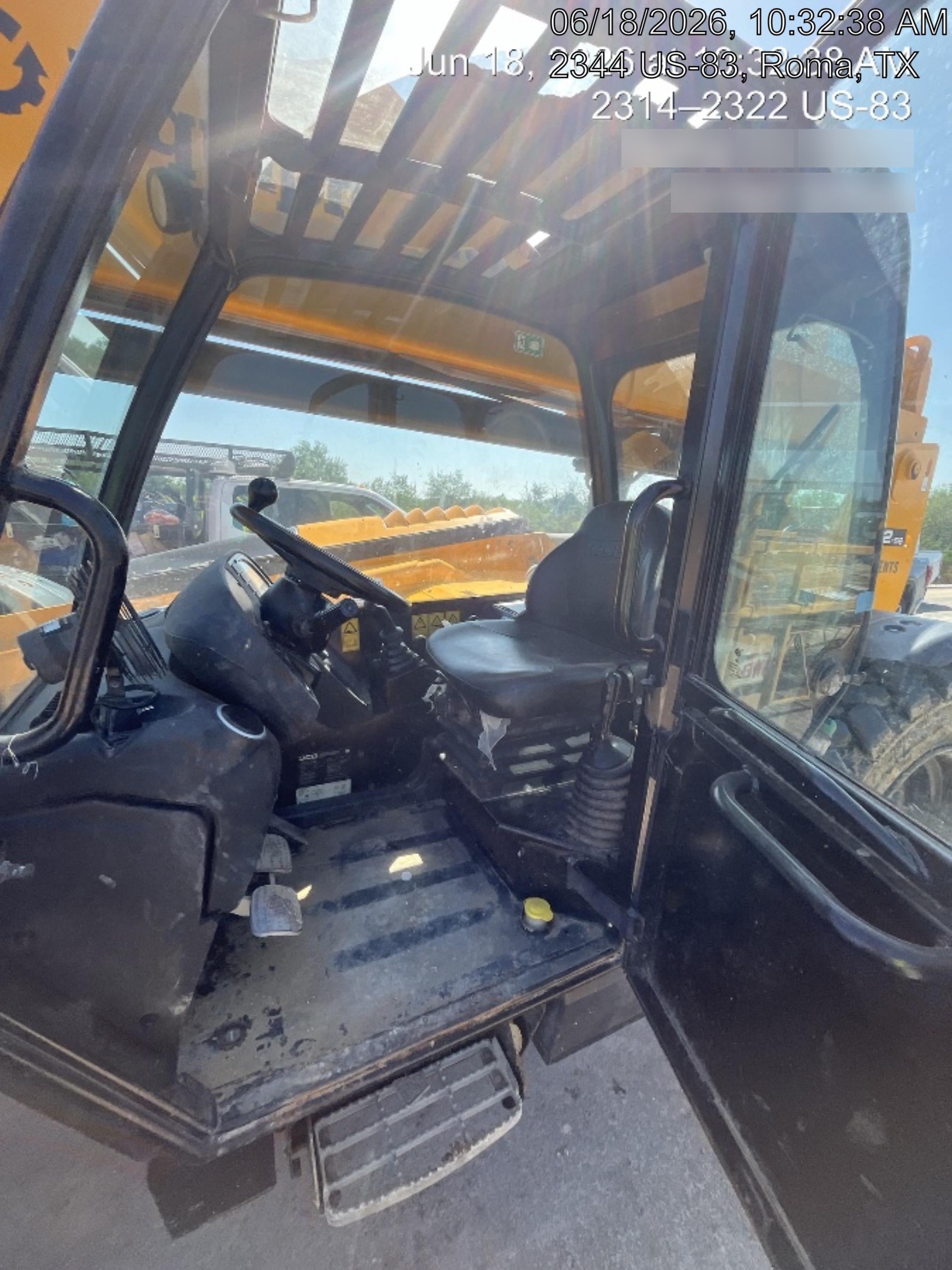 2025 JCB 512-56
