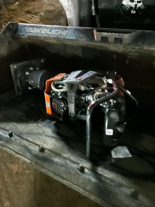 2025 HUSQVARNA LT6005