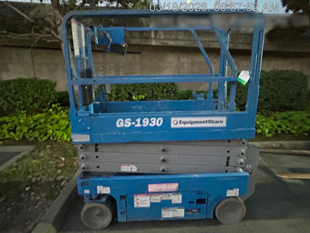 2020 Genie GS-1930 Fixed rails with chain entry gate - Pre A92.20, 800W Inverter