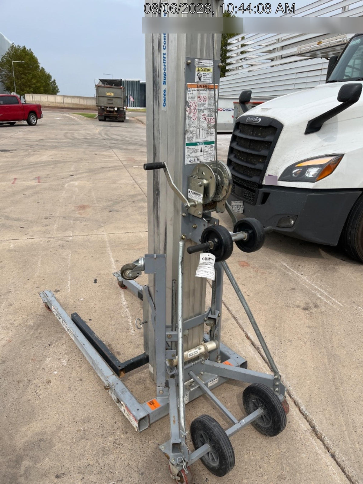 2019 GENIE SLC-24