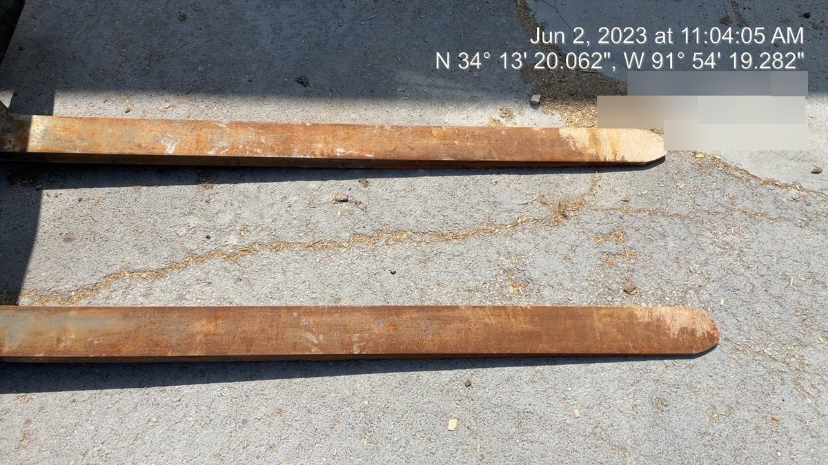 2021 CASE 588H