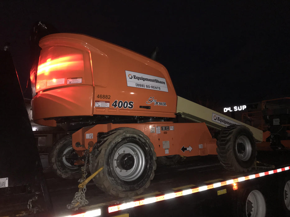 2019 JLG 400S