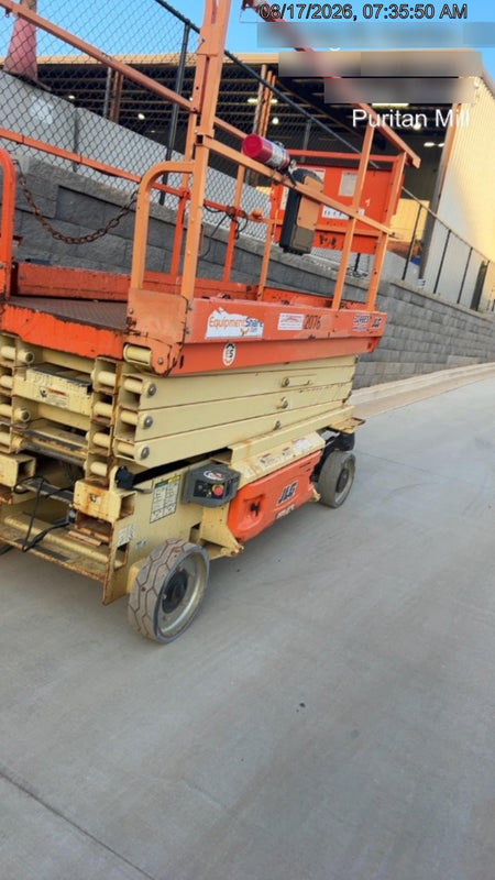 2016 JLG 3246ES