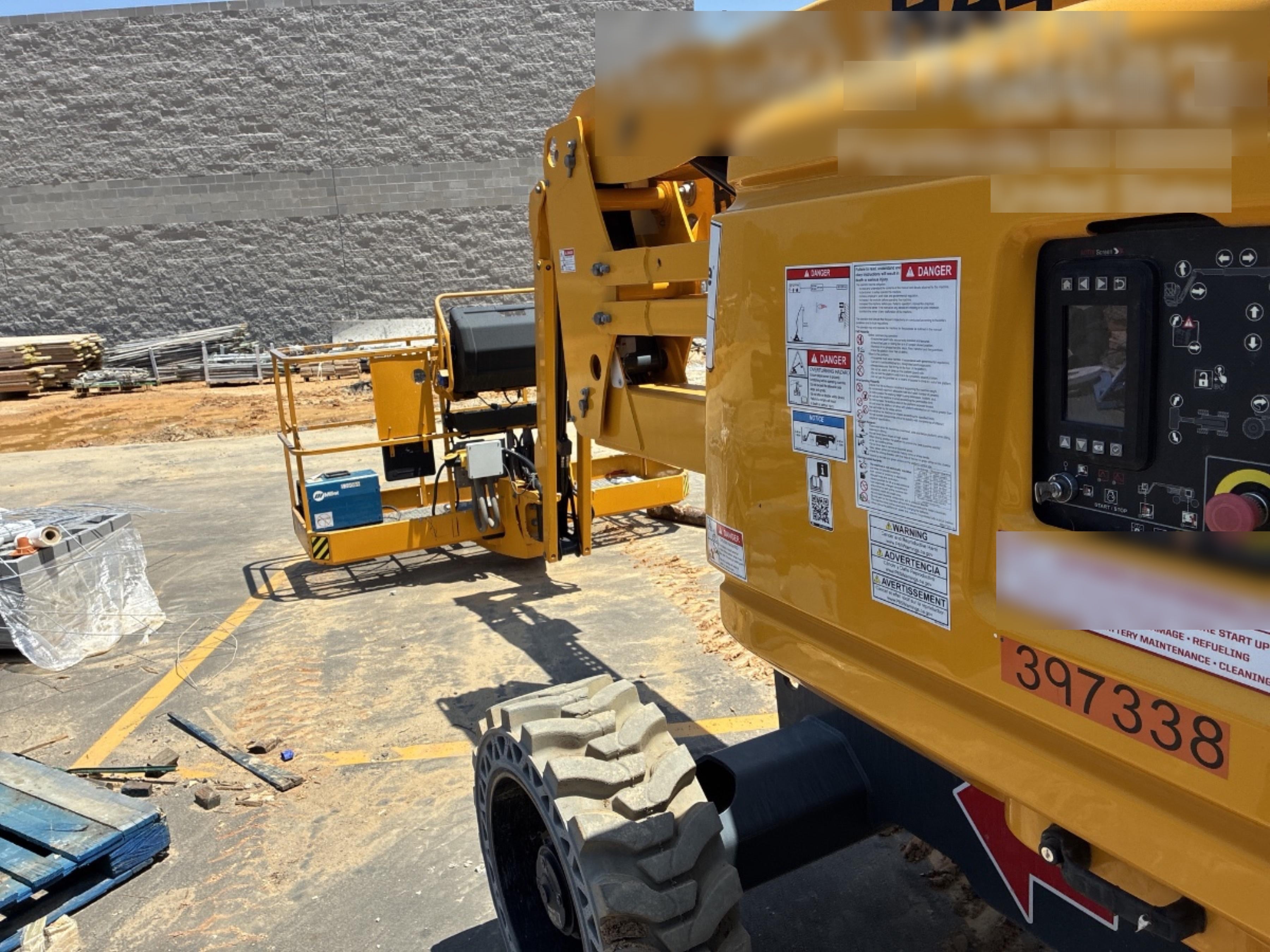 2025 MILLER ELECTRIC CST-282