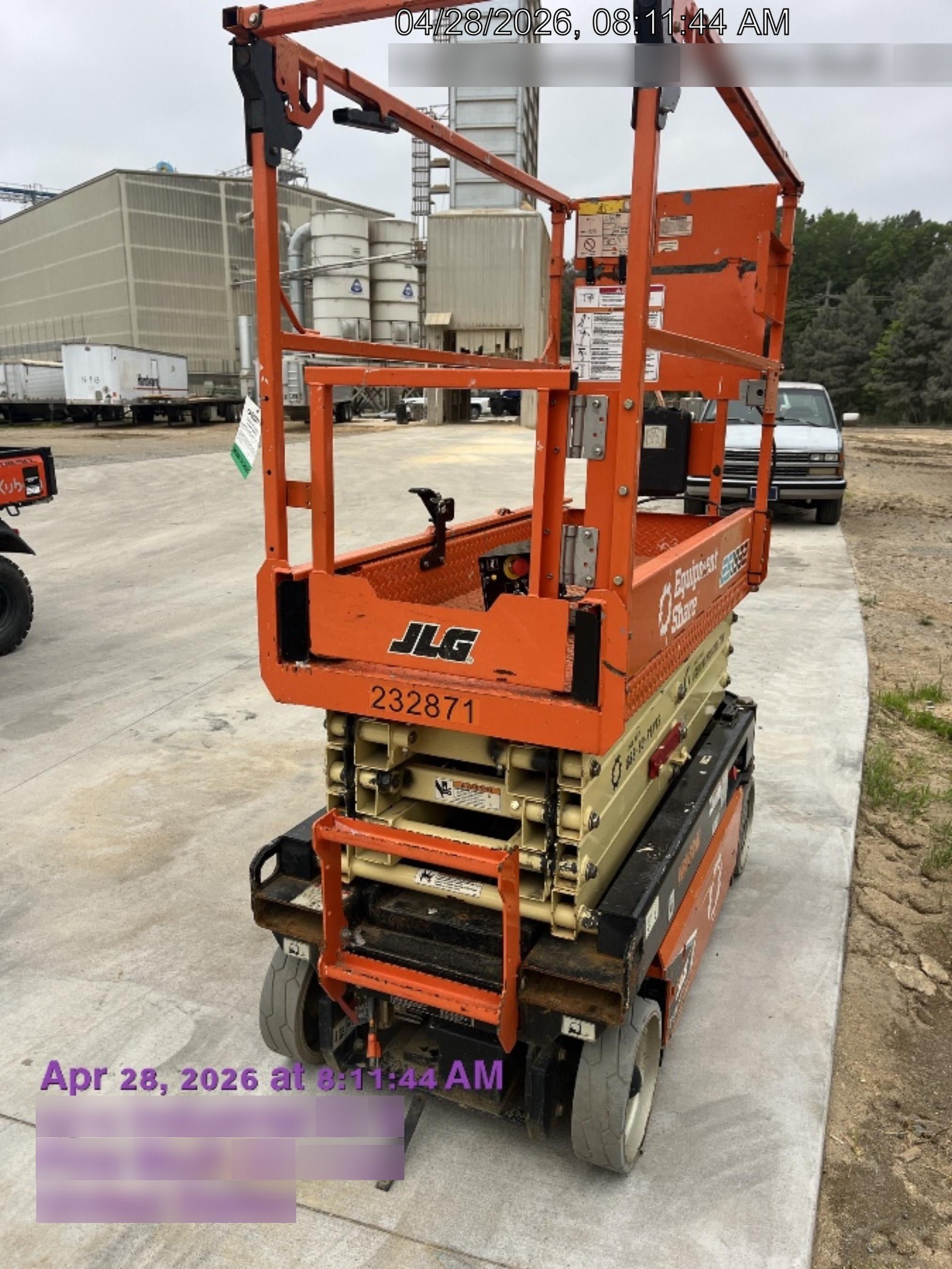 2022 JLG ES1932