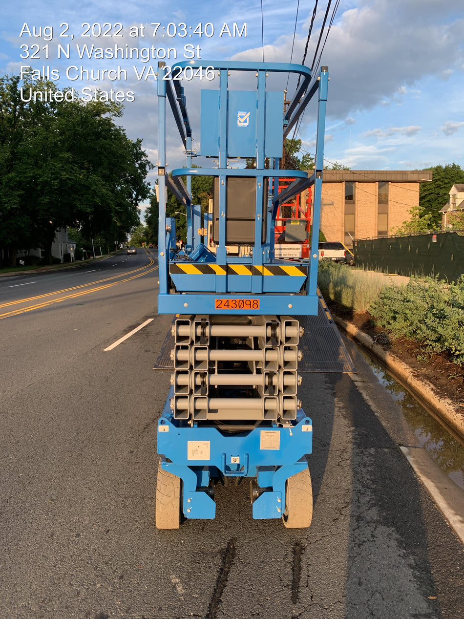 2022 GENIE GS-3232