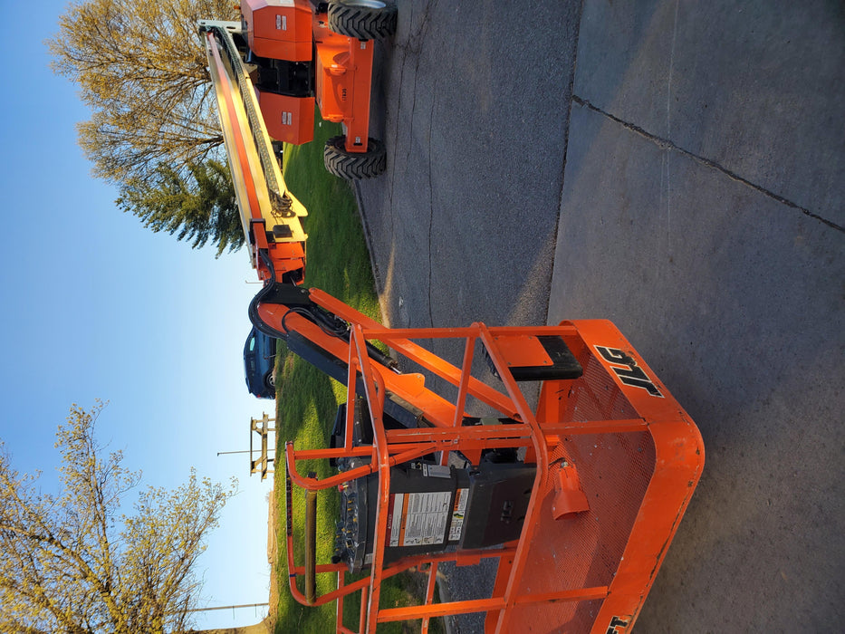 2019 JLG 860SJ