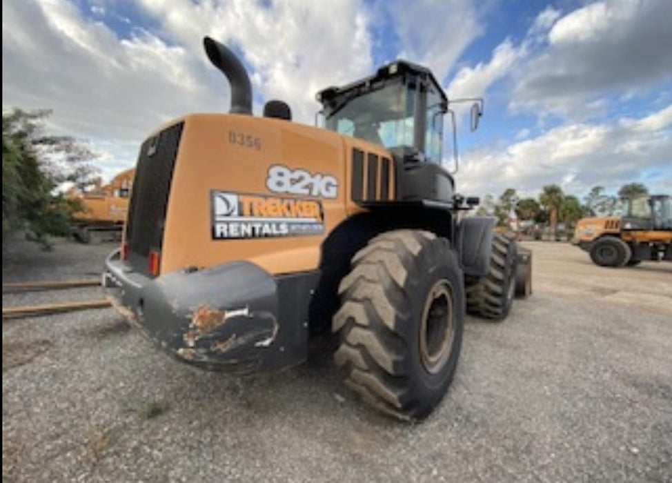 2018 Case 821G CLOSED CAB, 1 FUNCTION, JRB 418 STYLE HYD COUPLER