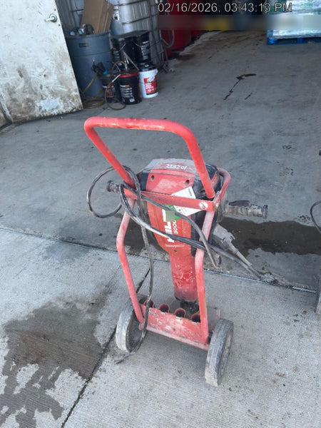 2020 HILTI TE 3000-AVR