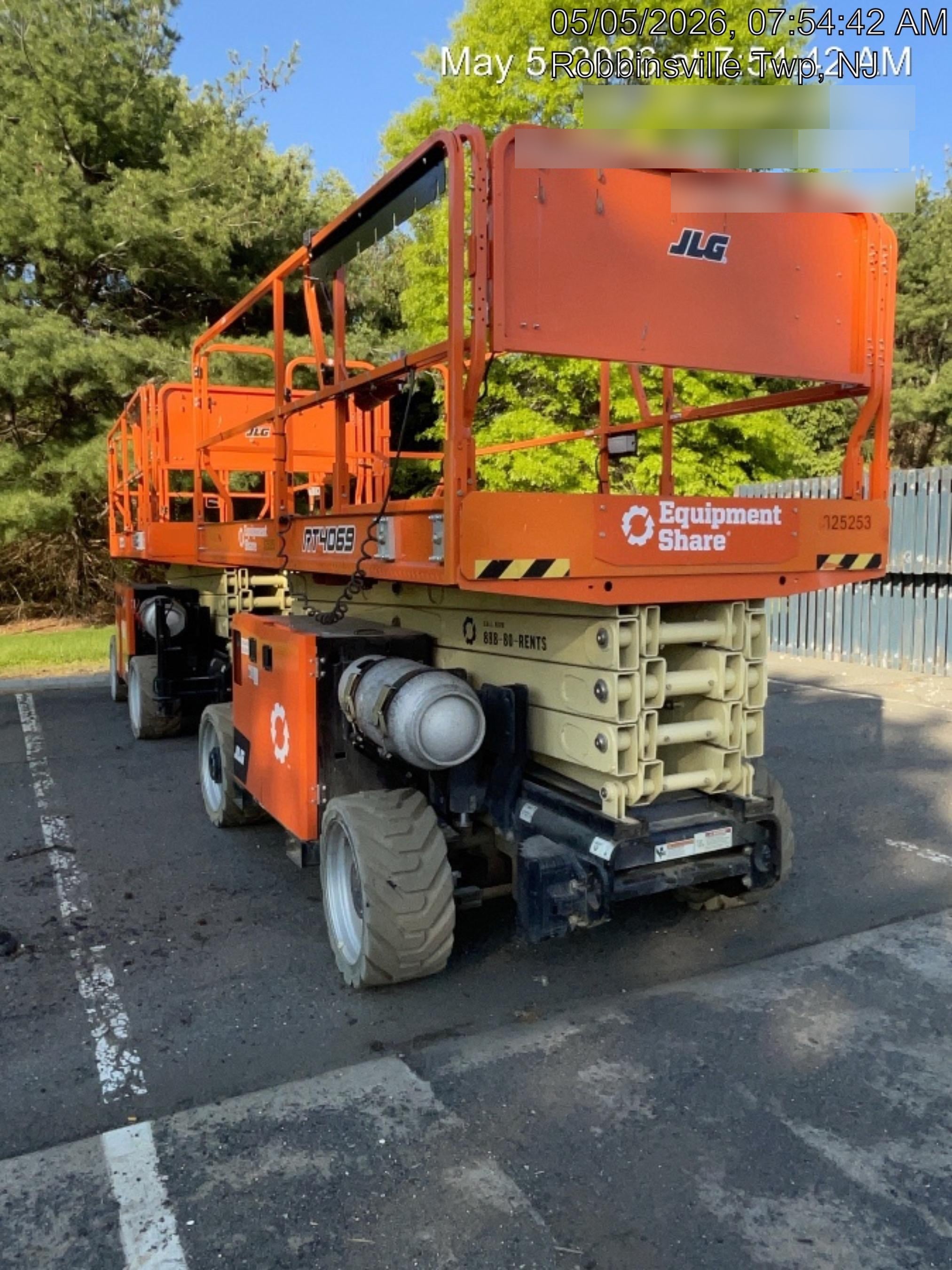 2023 JLG RT4069