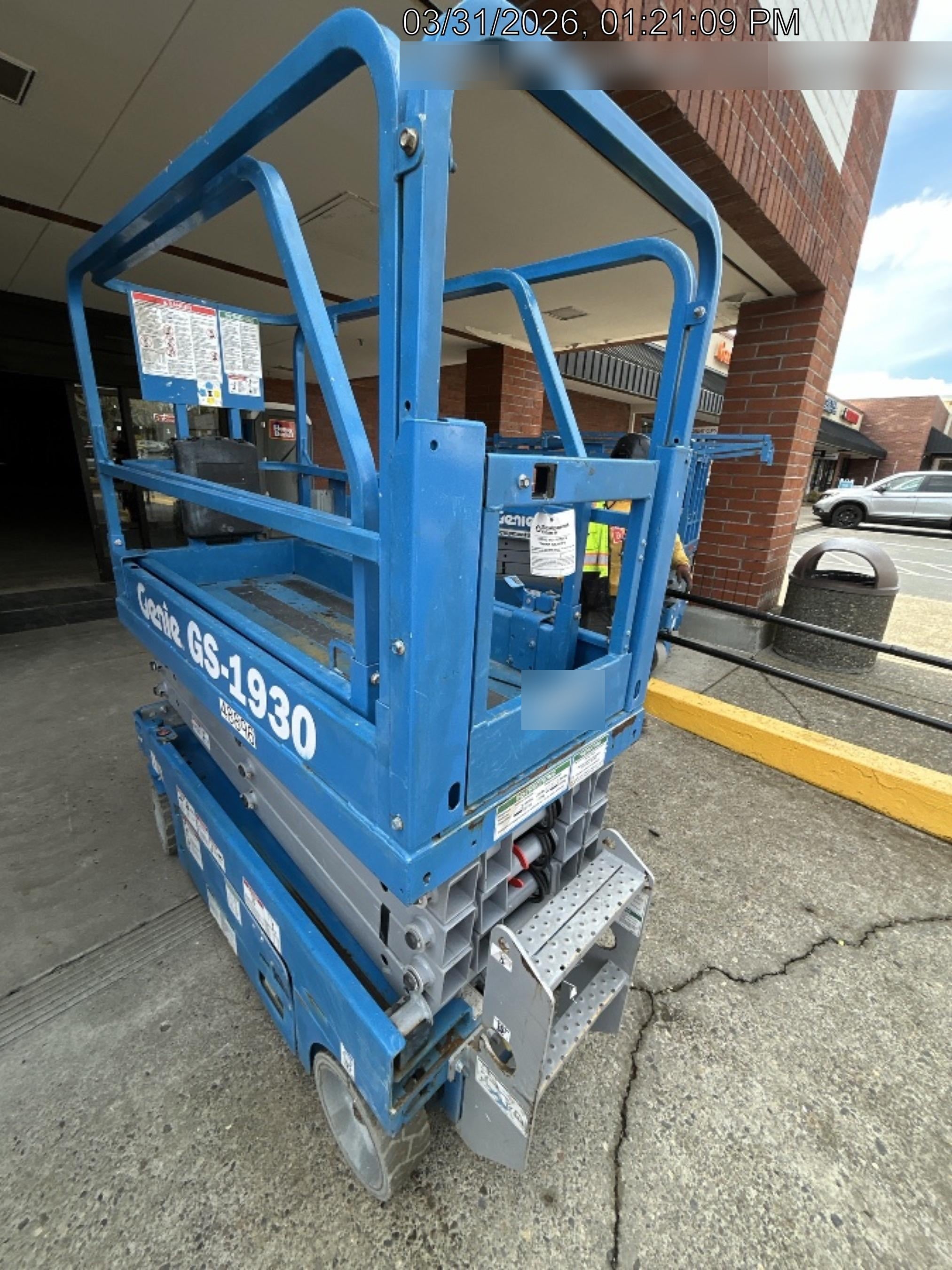 2019 Genie GS-1930 Half Height Swing Gate, 800W Inverter