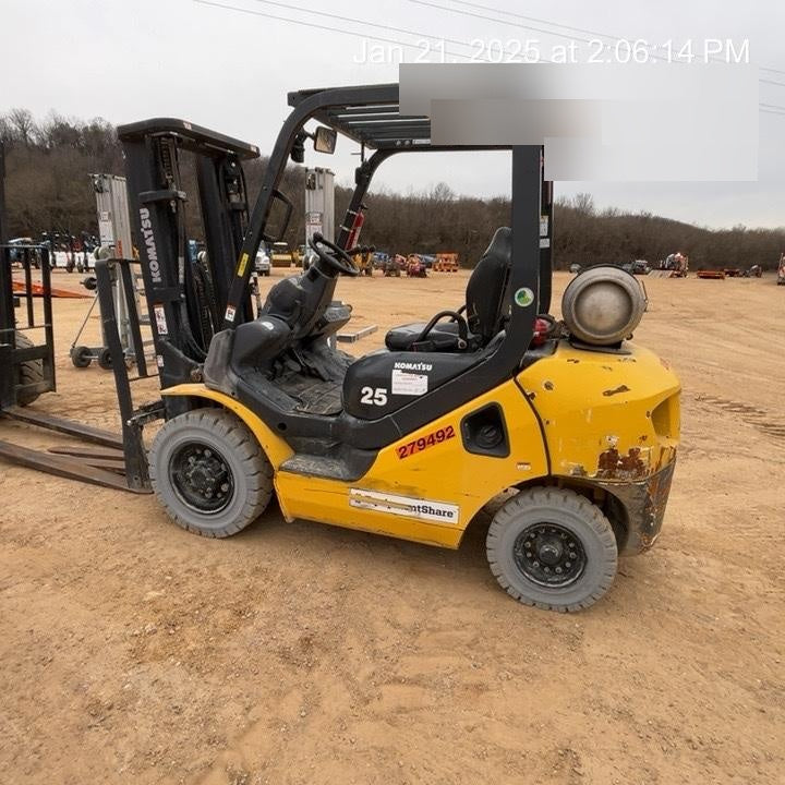 2022 KOMATSU FG25T-16