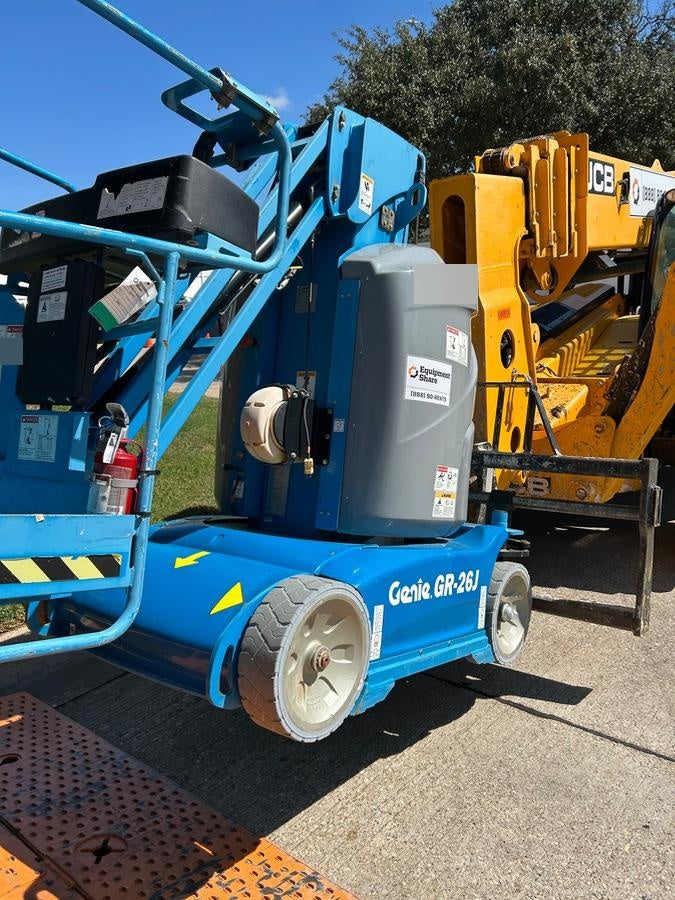 2019 GENIE GR-26J