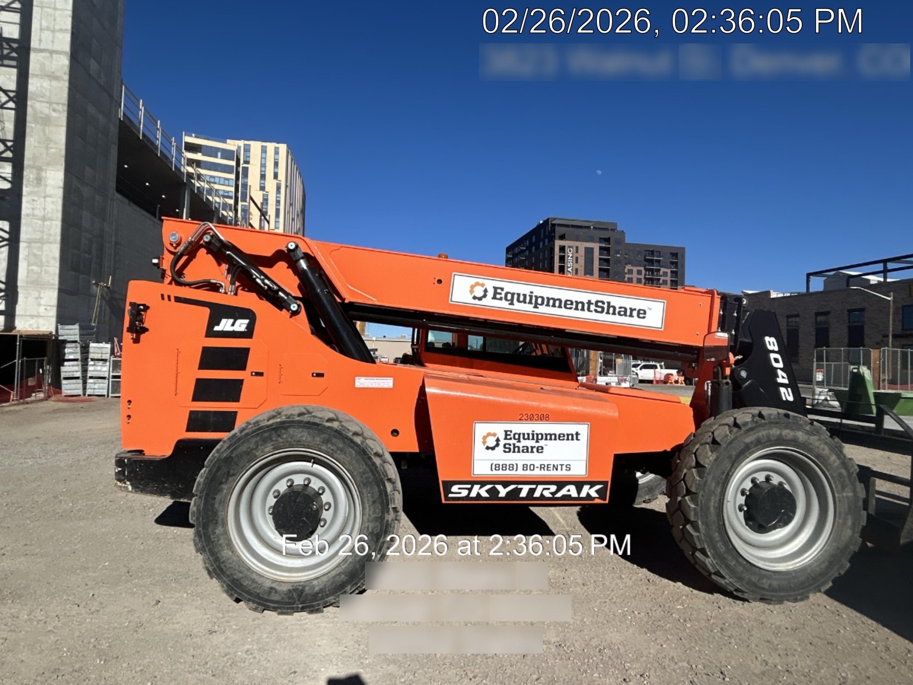 2022 SKYTRAK 8042