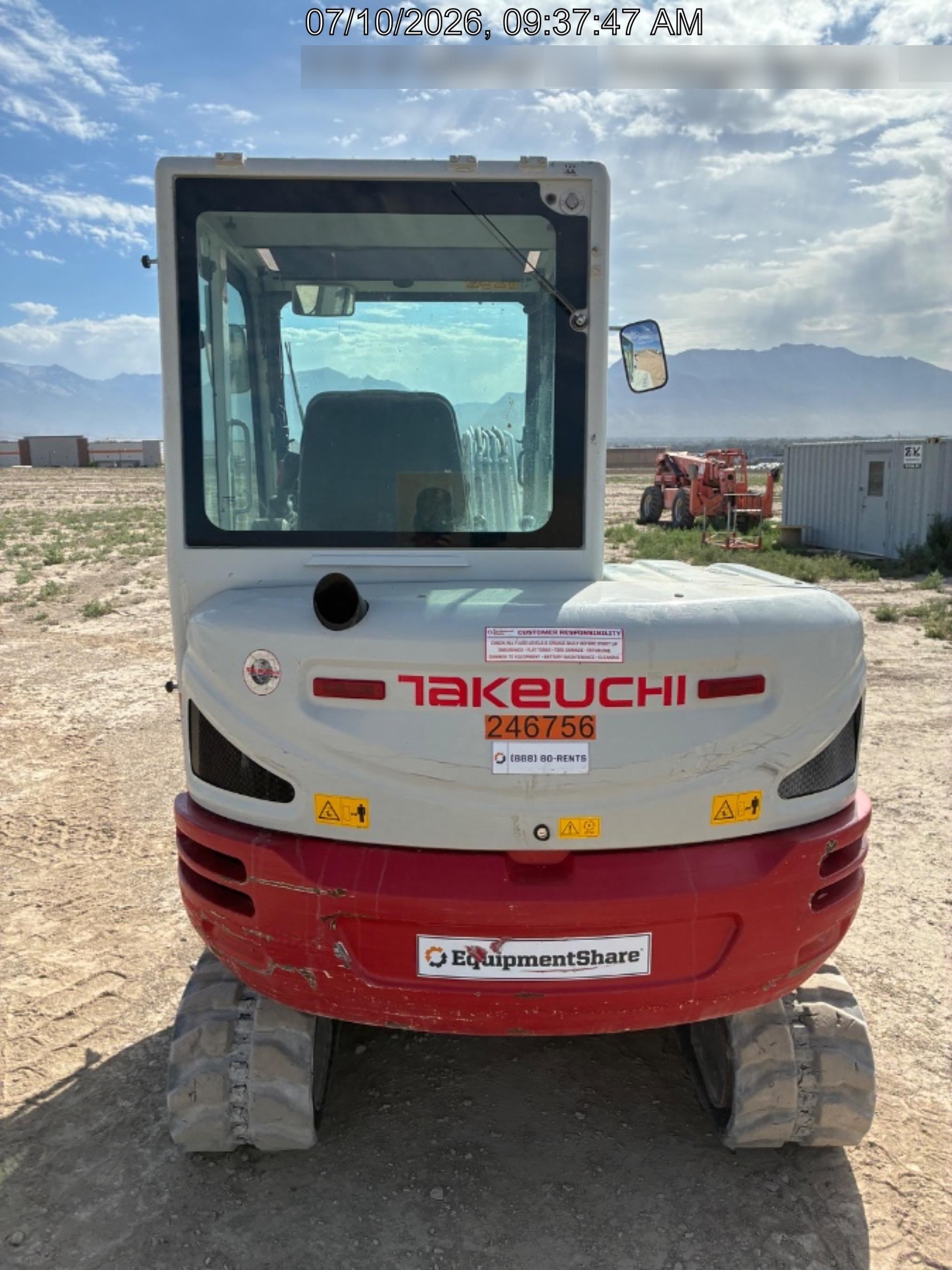 2021 TAKEUCHI TB240-CR