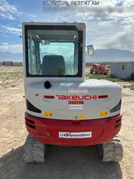 2021 TAKEUCHI TB240-CR