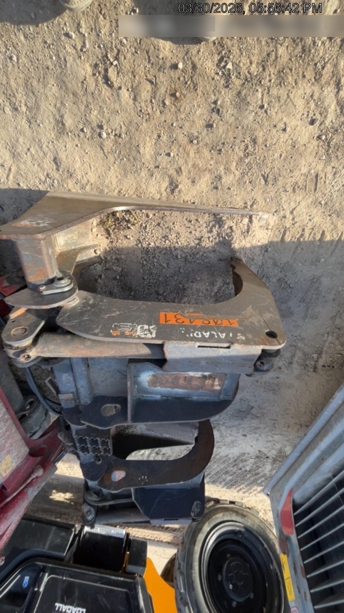2020 PALADIN 76" Scrap Grapple Bucket - Paladin