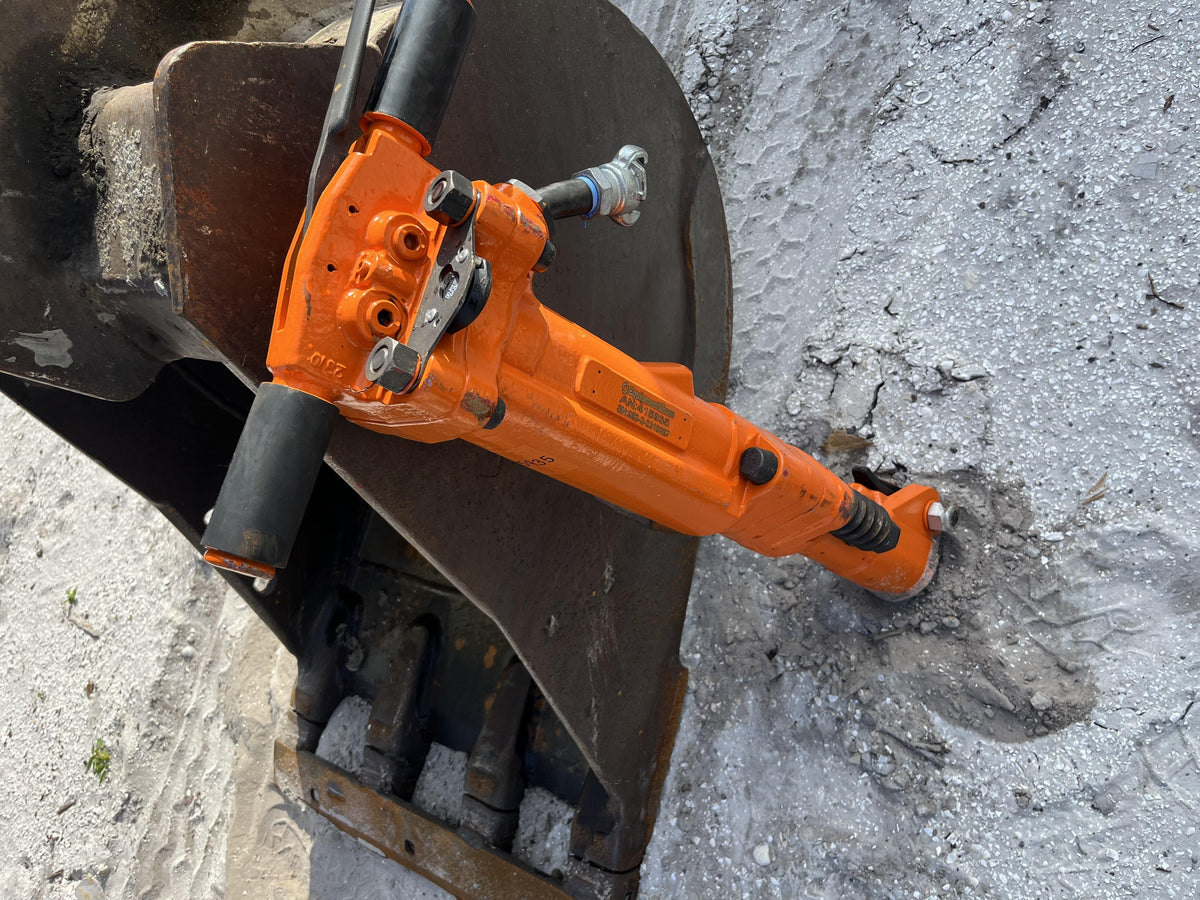 2024 MICHIGAN PNEUMATIC ES-TPB90-118-TRACKER