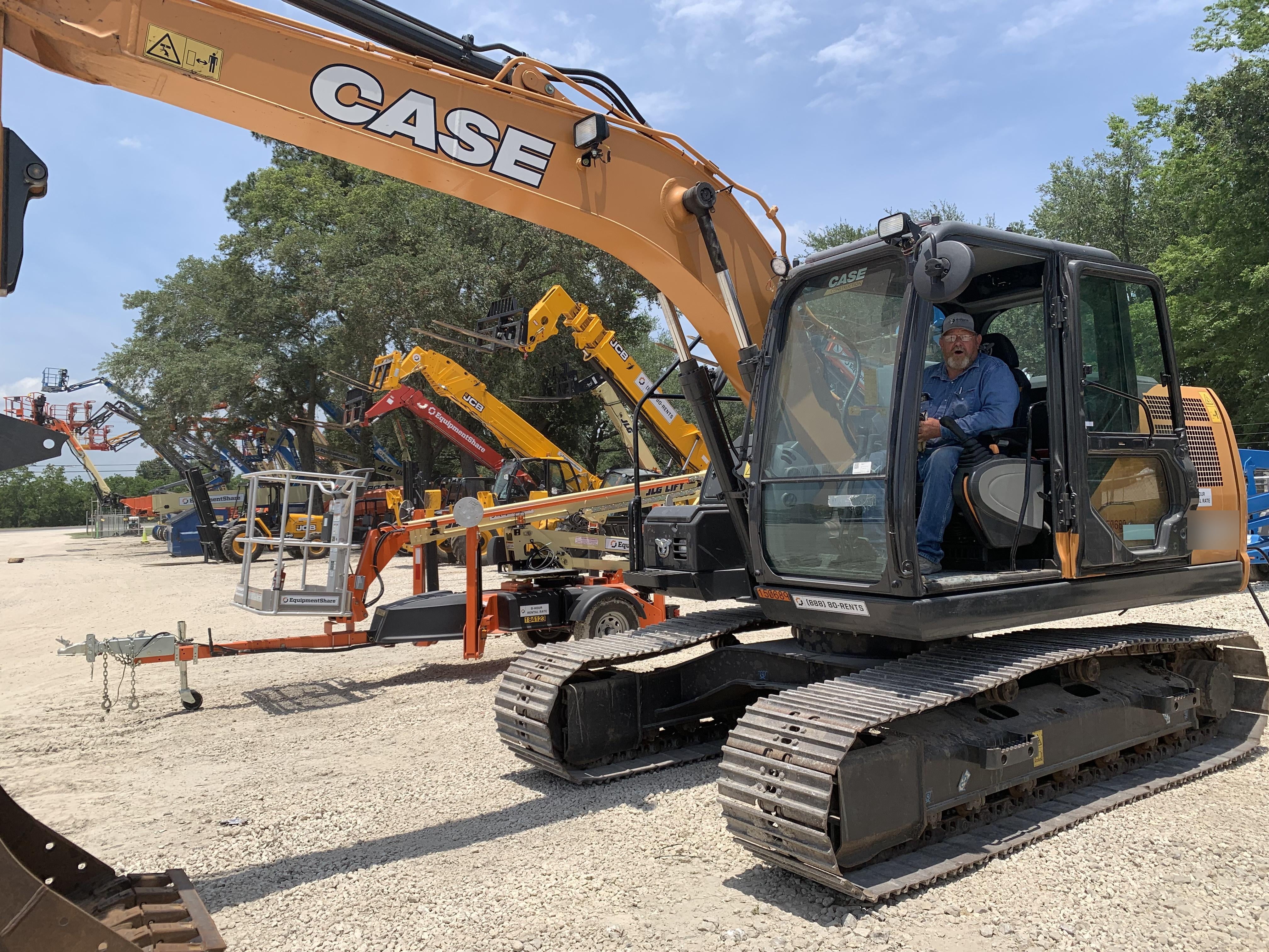 2021 CASE CX130D