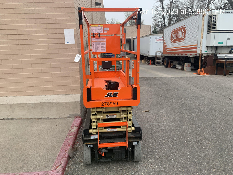 2022 JLG ES1932