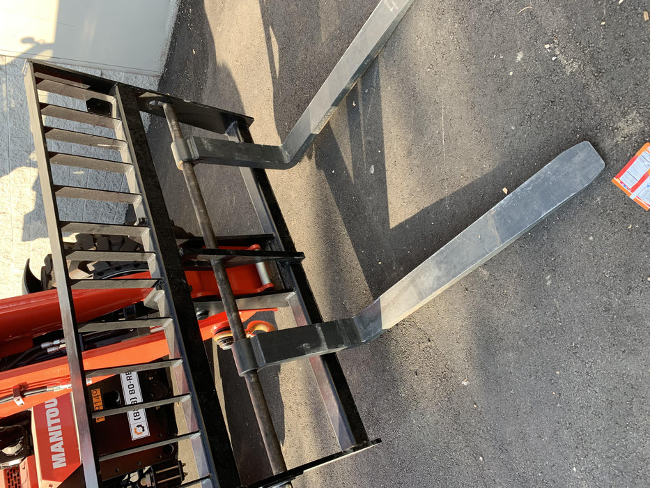 2020 Manitou MTA8044 Cab/Heat/Air, Solid Tires, Work Lights, Beacon, Aux Hydraulics, Back up Alarm, Lifting Eye, Mirrors, ES Keypad