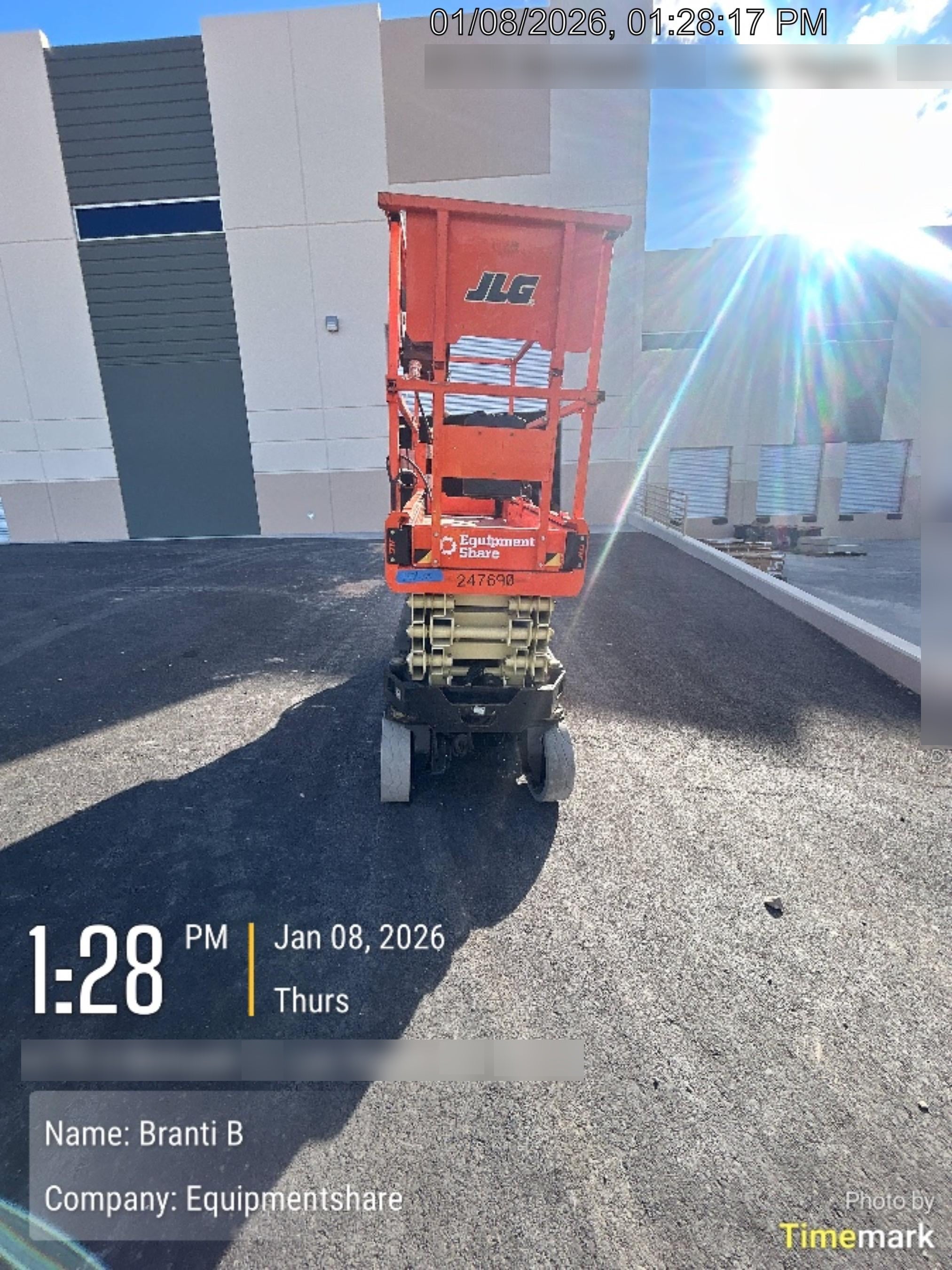 2022 JLG ES2632