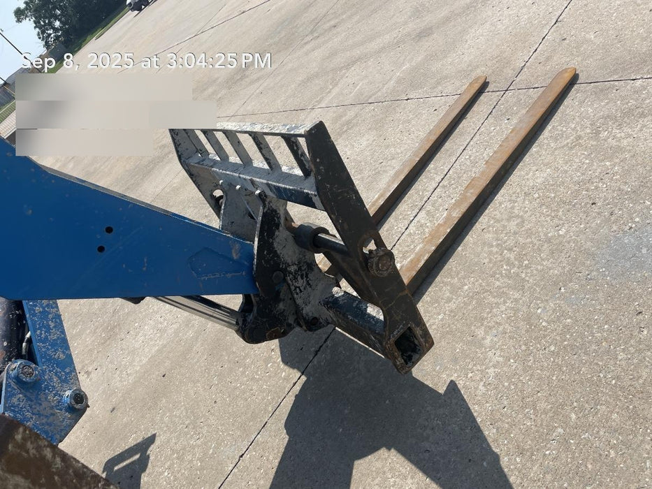 2017 Genie GTH-1056 Solid Tires, 60" carriage, Light Kit, Open ROPS