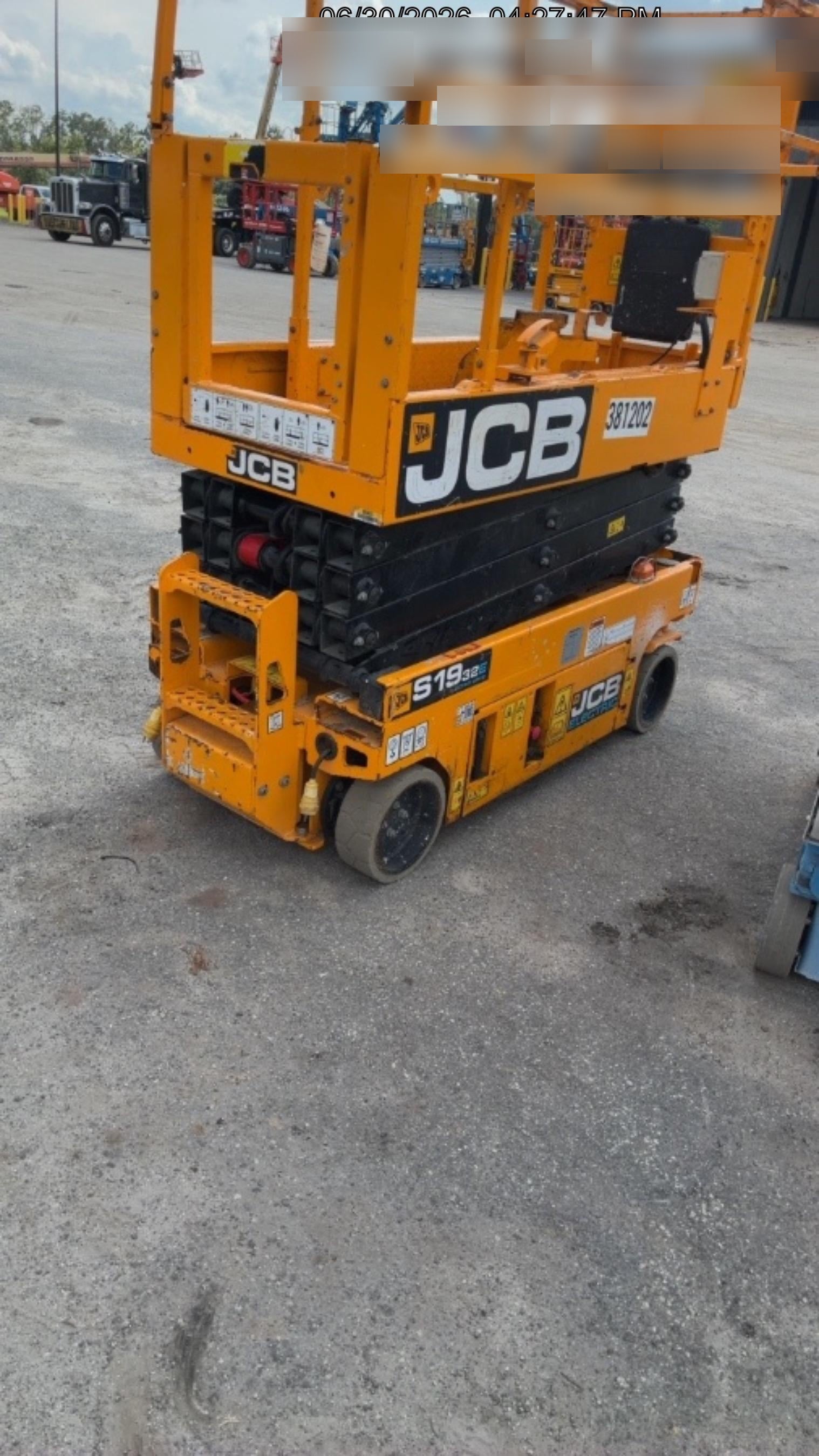 2024 JCB S1932E