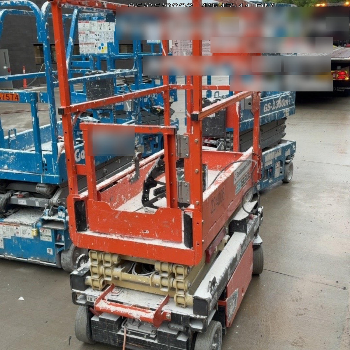 2022 JLG ES1330L