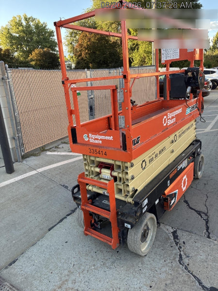 2023 JLG ES2632