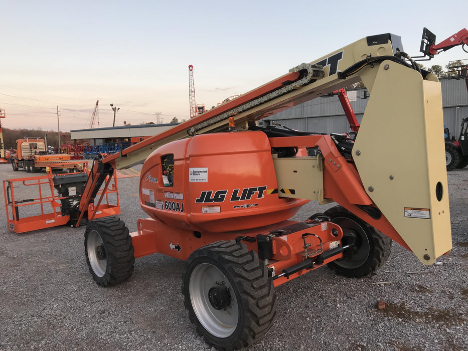 2019 JLG 600AJ