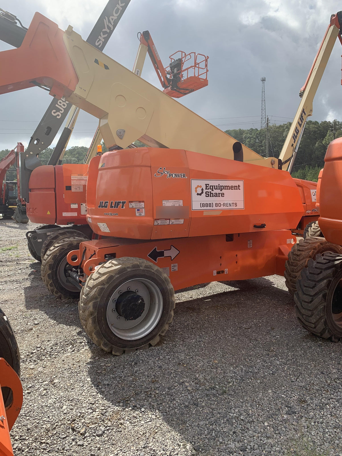 2020 JLG 800AJ