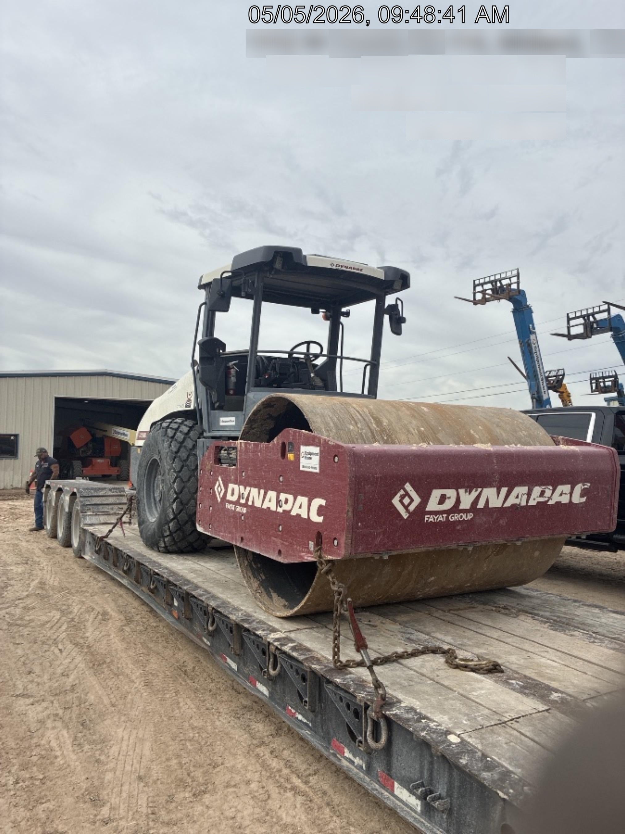 2022 DYNAPAC CA2500D