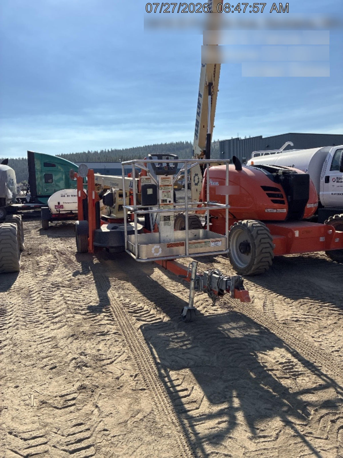 2022 JLG T500J