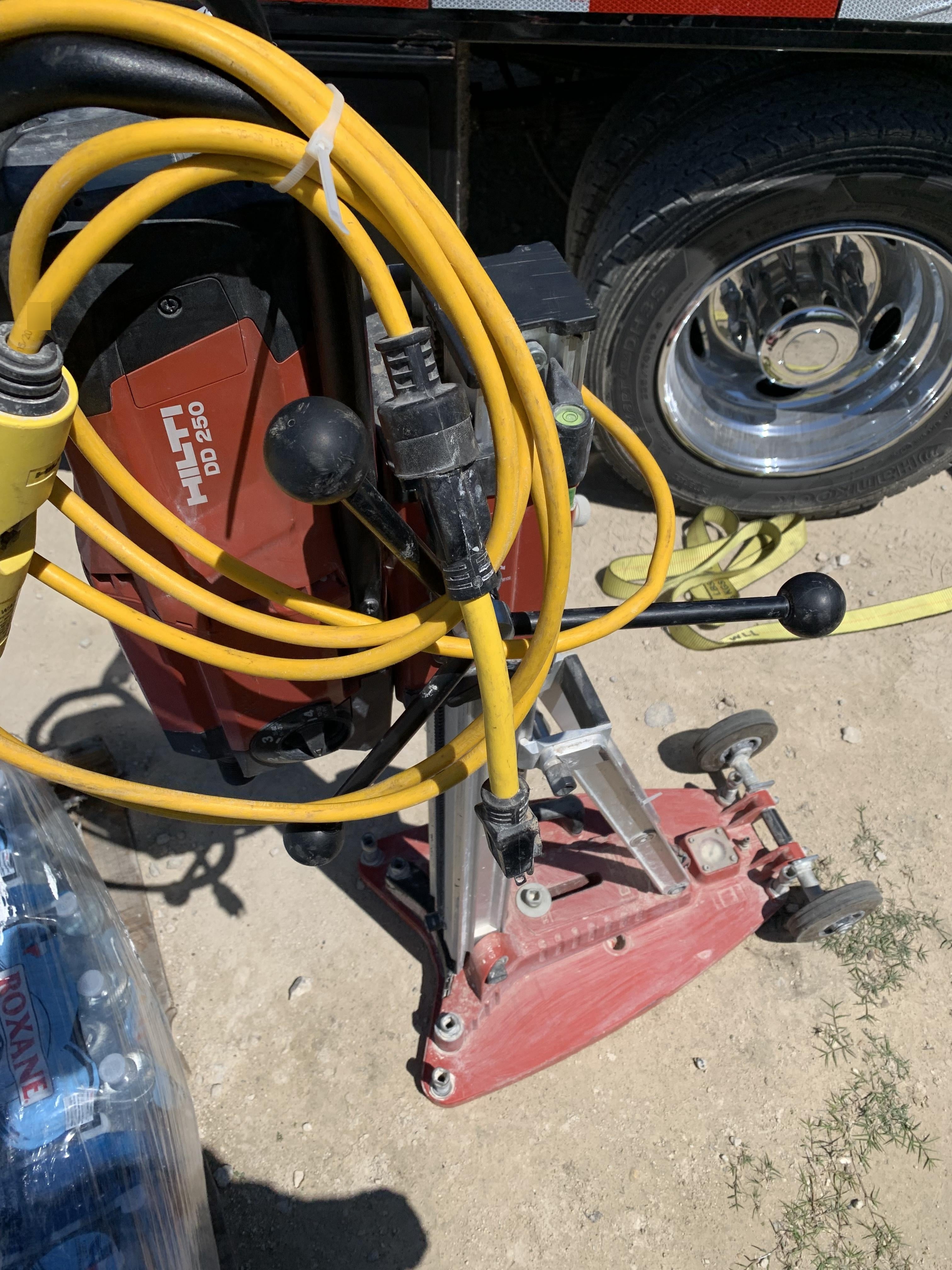 2021 HILTI DD250E