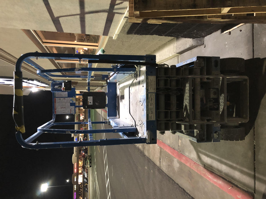 2019 Genie GS-1930 Fixed rails with chain Entry