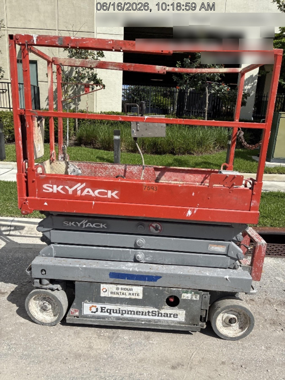 2018 Skyjack SJIII-3219 Skyjack SJIII3219 Scissor Lift w/Trojan Batteries
