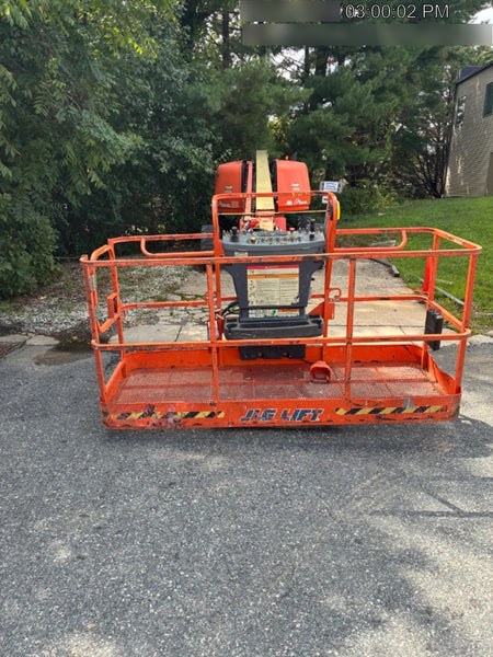2022 JLG 660SJ