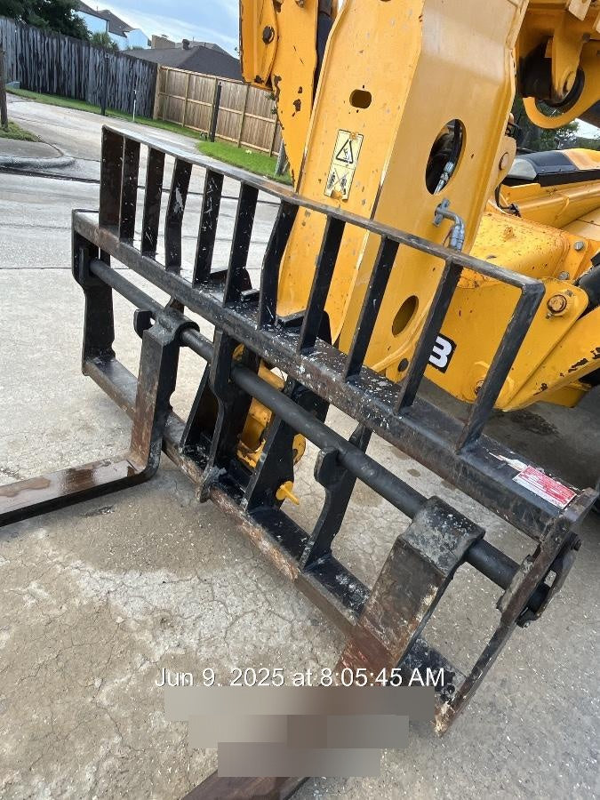 2021 JCB 510-56