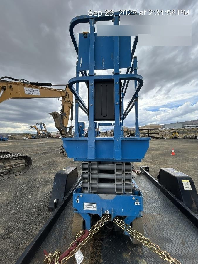 2020 Genie GS-1930 Solid Non Marking Tires, Beacon, Folding rails with half height swing gate, 800W Inverter