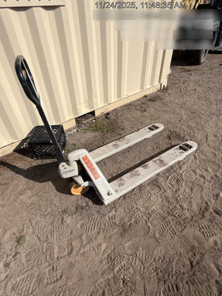 2023 CROWN 5,500lb Manual Pallet Jack - Crown