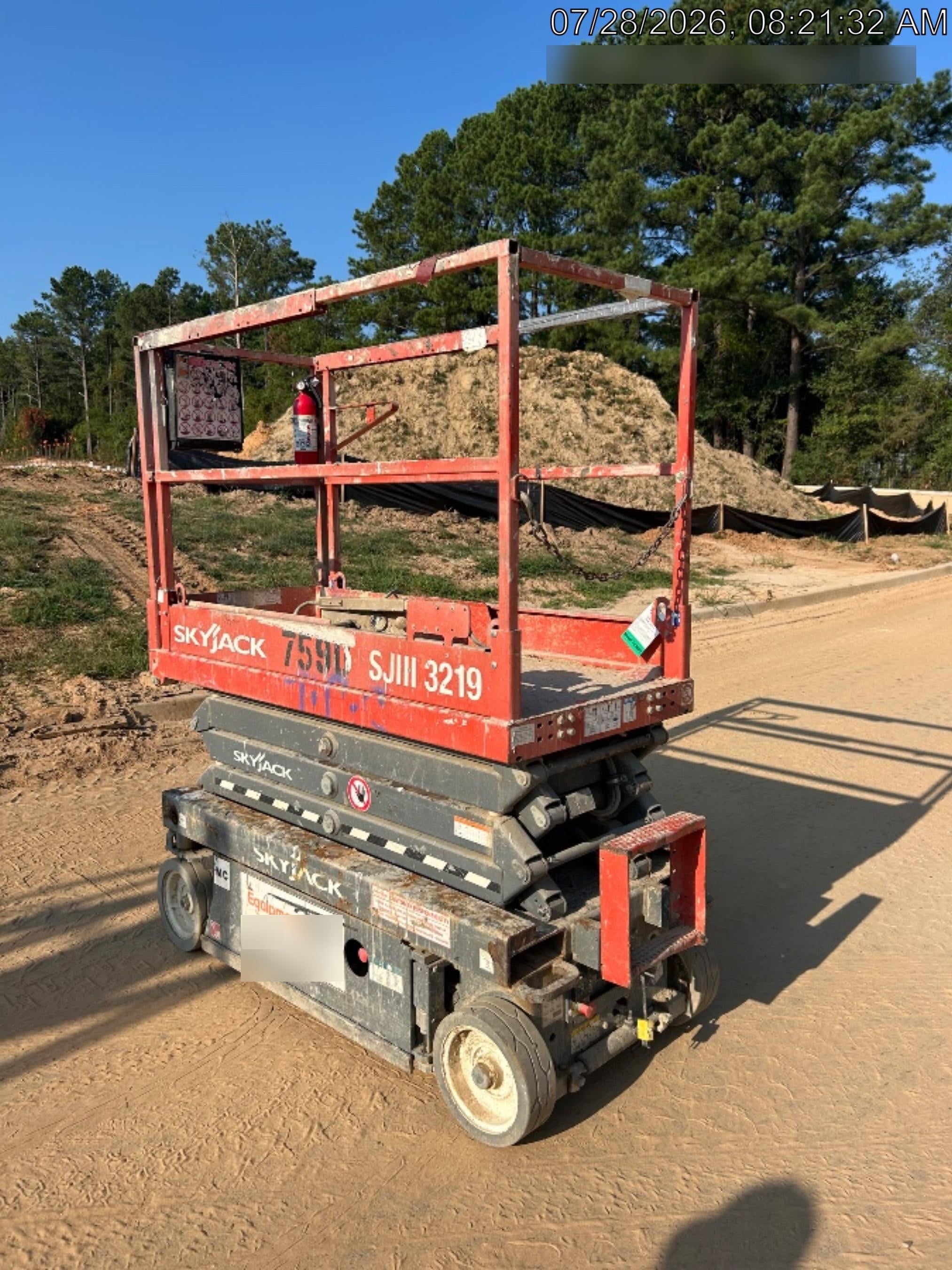 2018 Skyjack SJIII-3219 Skyjack SJIII3219 Scissor Lift w/Trojan Batteries