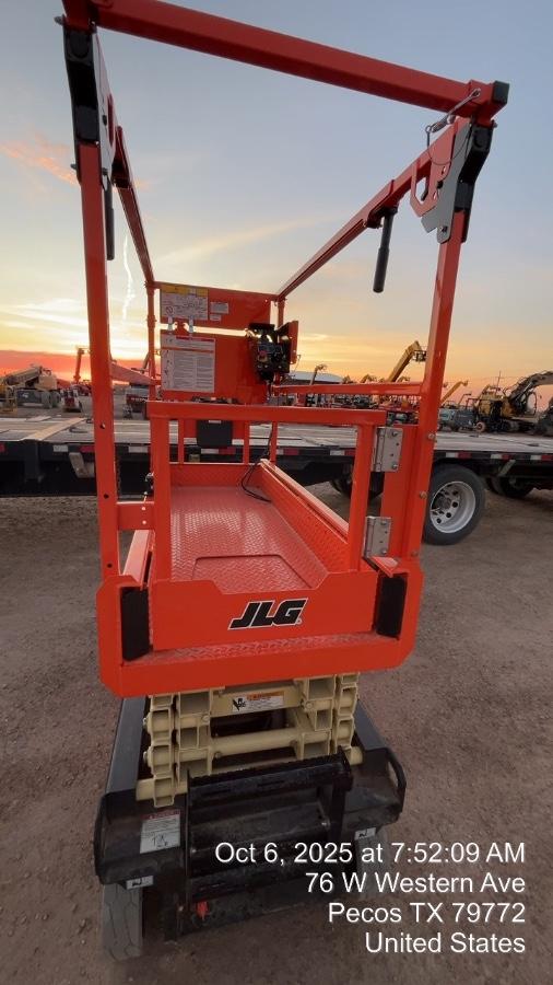2025 JLG ES1932