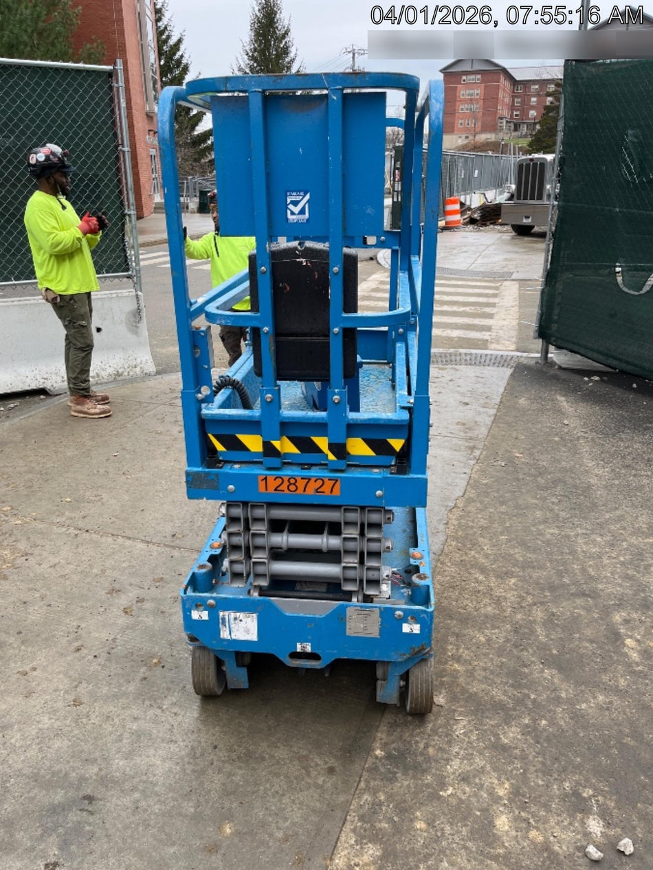 2021 GENIE GS-1330m