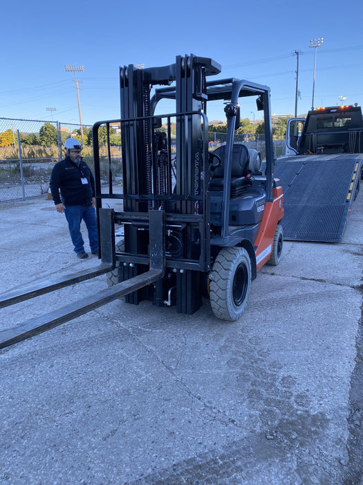 2022 TOYOTA 50-8FGU25