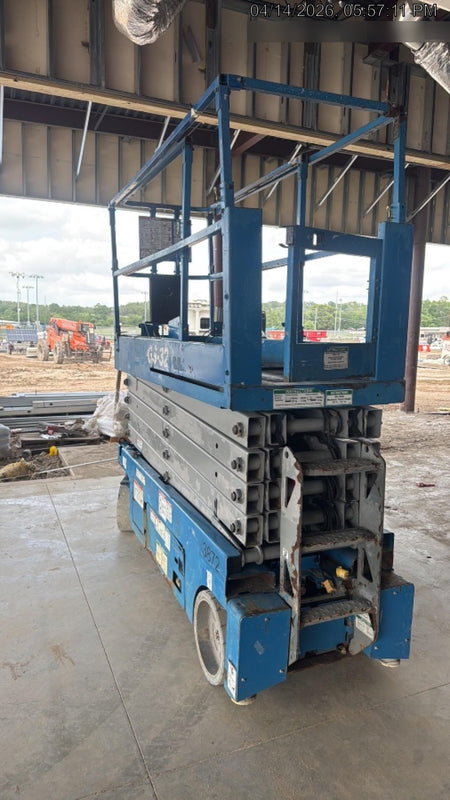 2017 Genie GS-3232 Genie GS3232 Scissor Lift